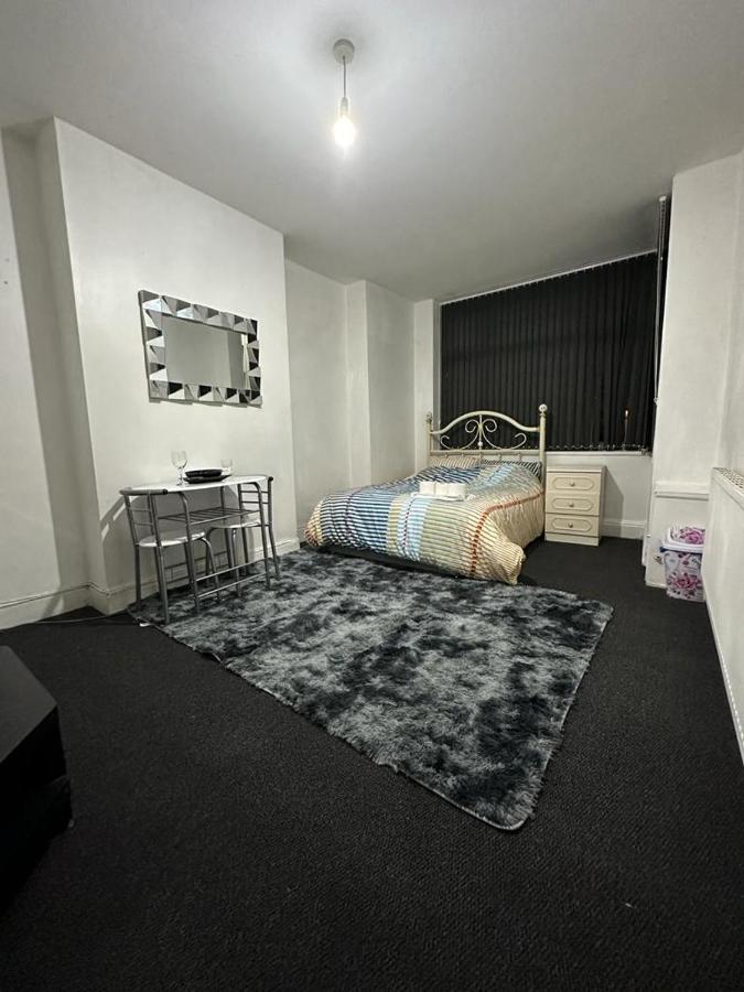 Humucare Halal Habitación en casa particular Birmingam